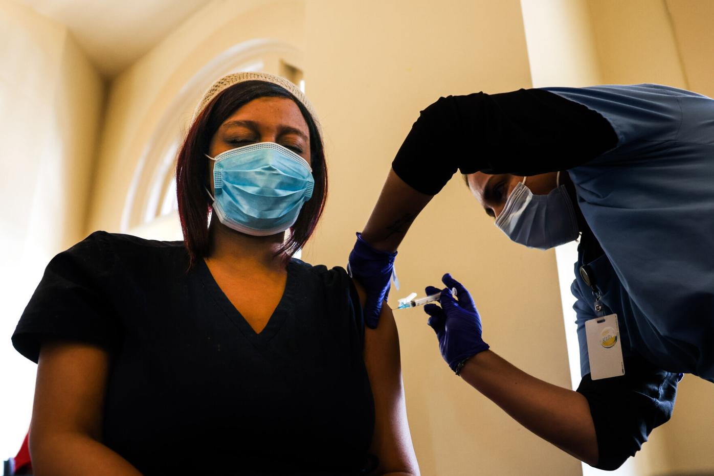 Committee postpones vote on $400 vaccine bonus for Denver employees