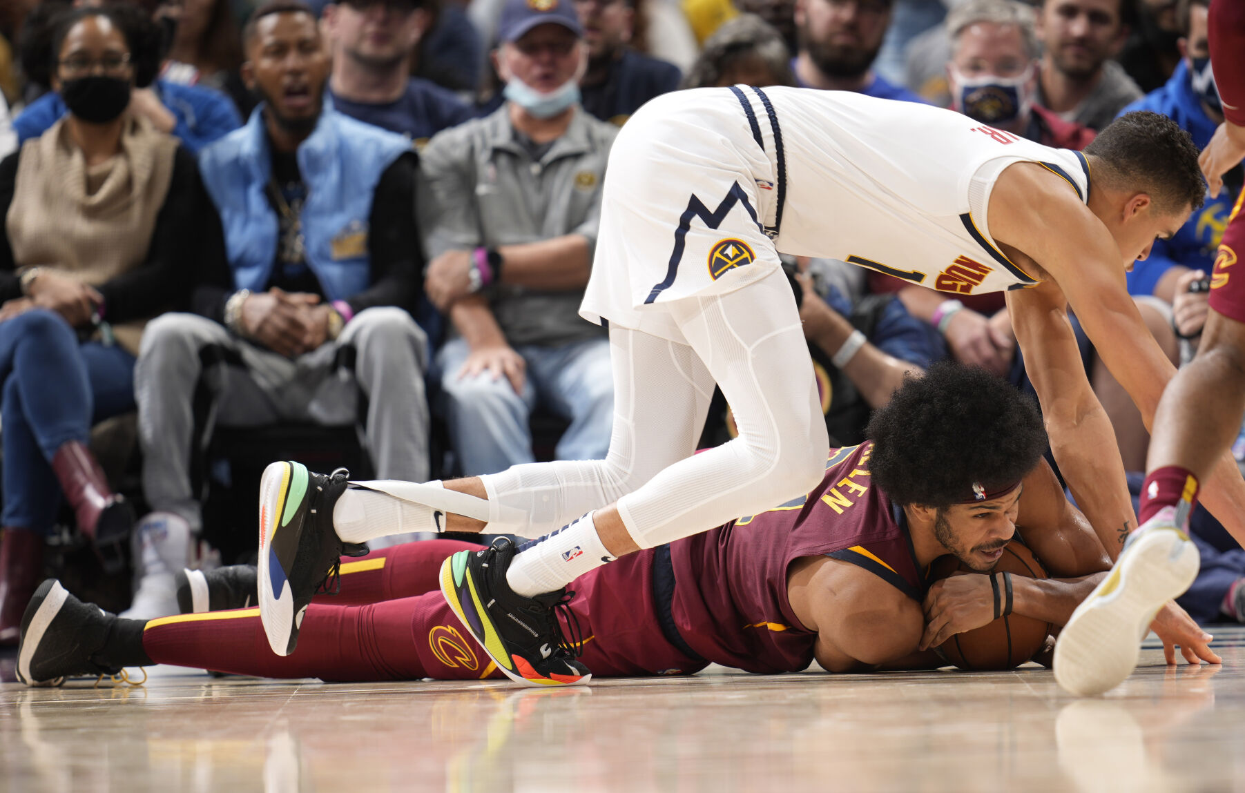 Turnovers take toll on Denver Nuggets, lead to first loss of season