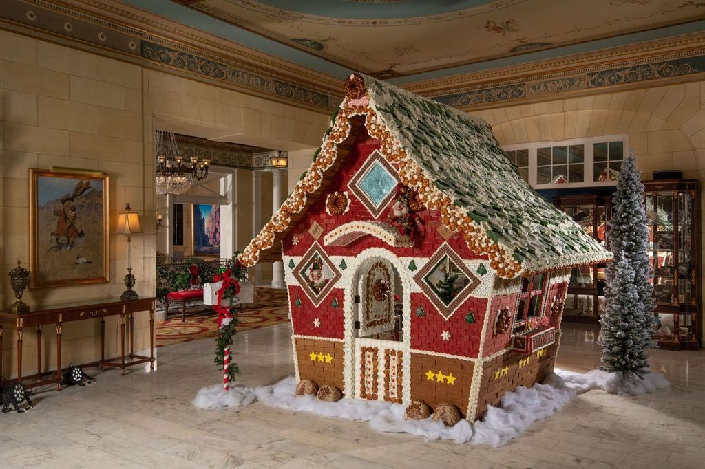 10-foot tall gingerbread house on display in Colorado