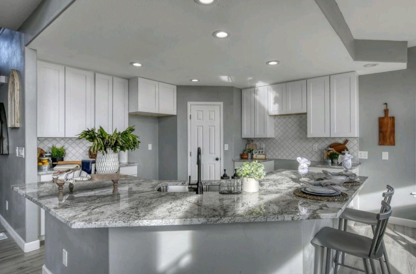 ‘Little slice of hell’ home in Colorado Springs back on the market