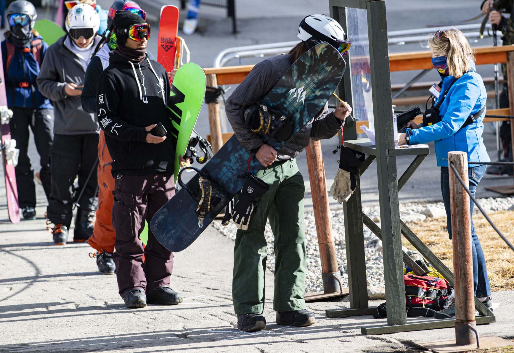 In year of pandemic, what to expect when planning Colorado winter fun