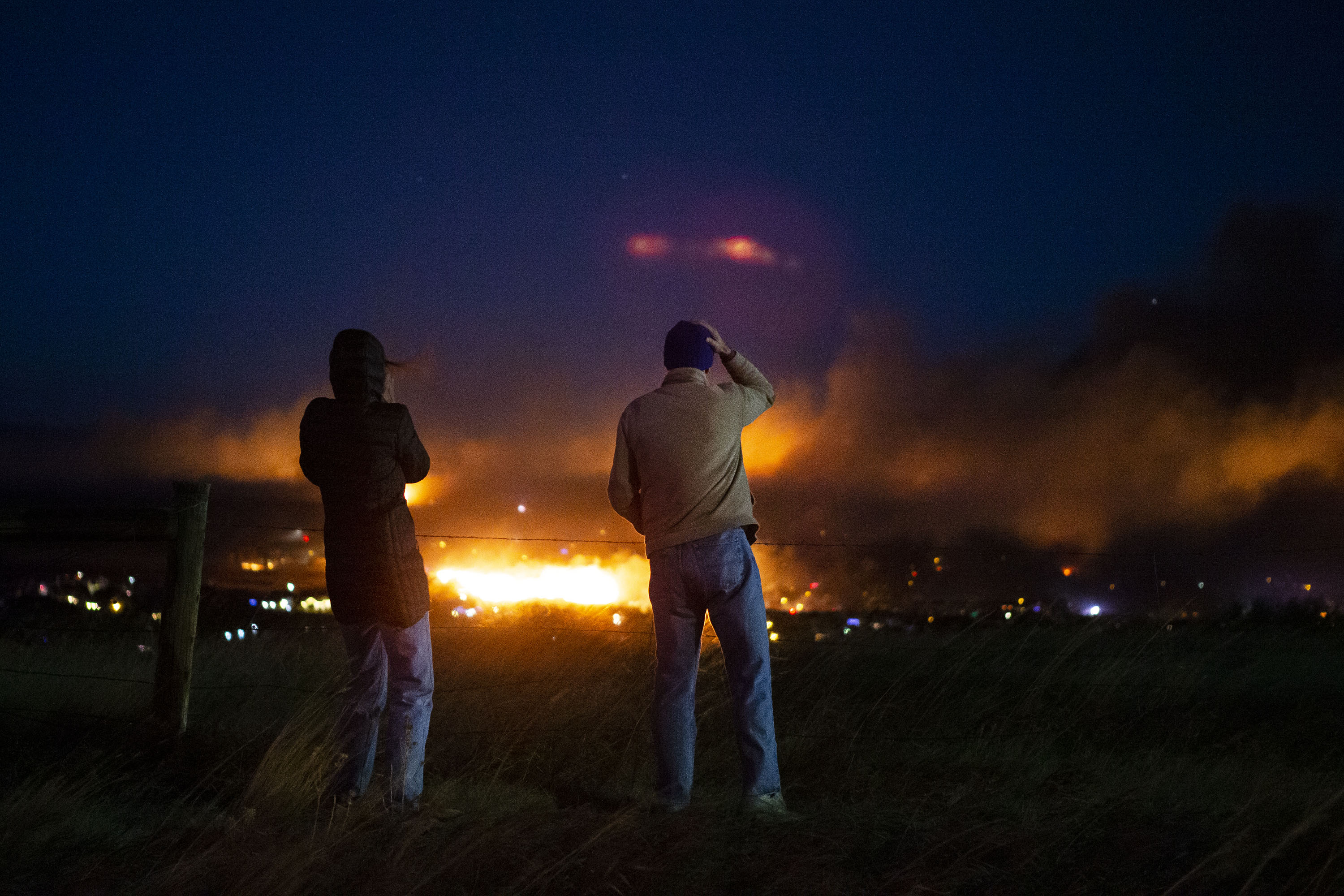 35,000 people evacuated, nearly 600 homes destroyed as wildfires sweep through Boulder County