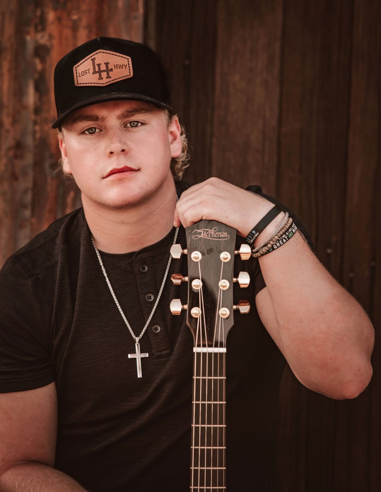 From college football to country music, Pueblo native is on his way to stardom