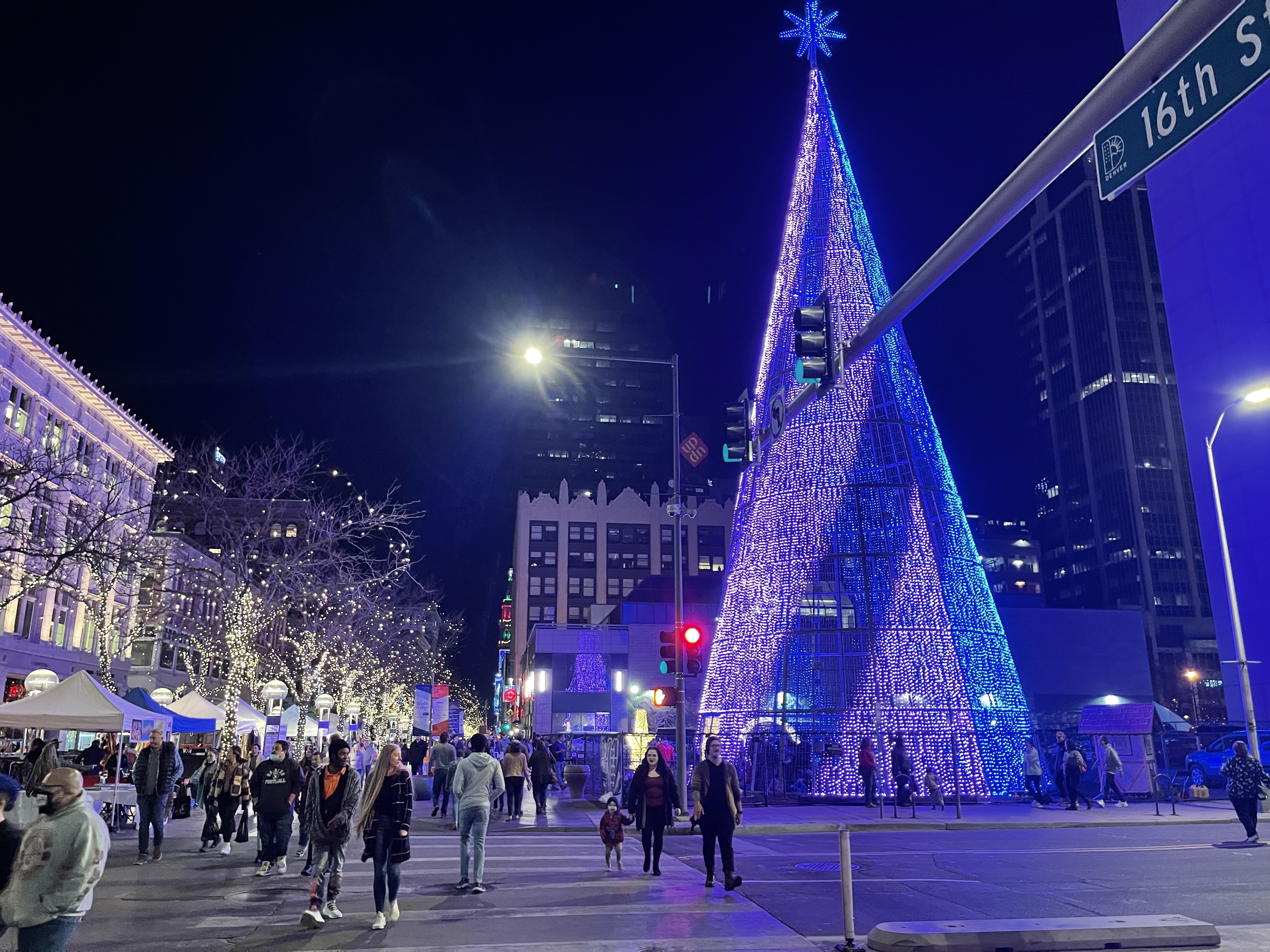 Crowds of people lined the streets across downtown Denver on Saturday evening, Dec. 4, 2021, as giant floats, enormous balloon cartoon characters and marching bands made their way through the city's streets. (DavidMullenBreaking News Reporterdavid.mullen@gazette.comhttps://secure.gravatar.com/avatar/349fcb3ec304c9bbf2b50a05578938e7?d=mm&r=g)