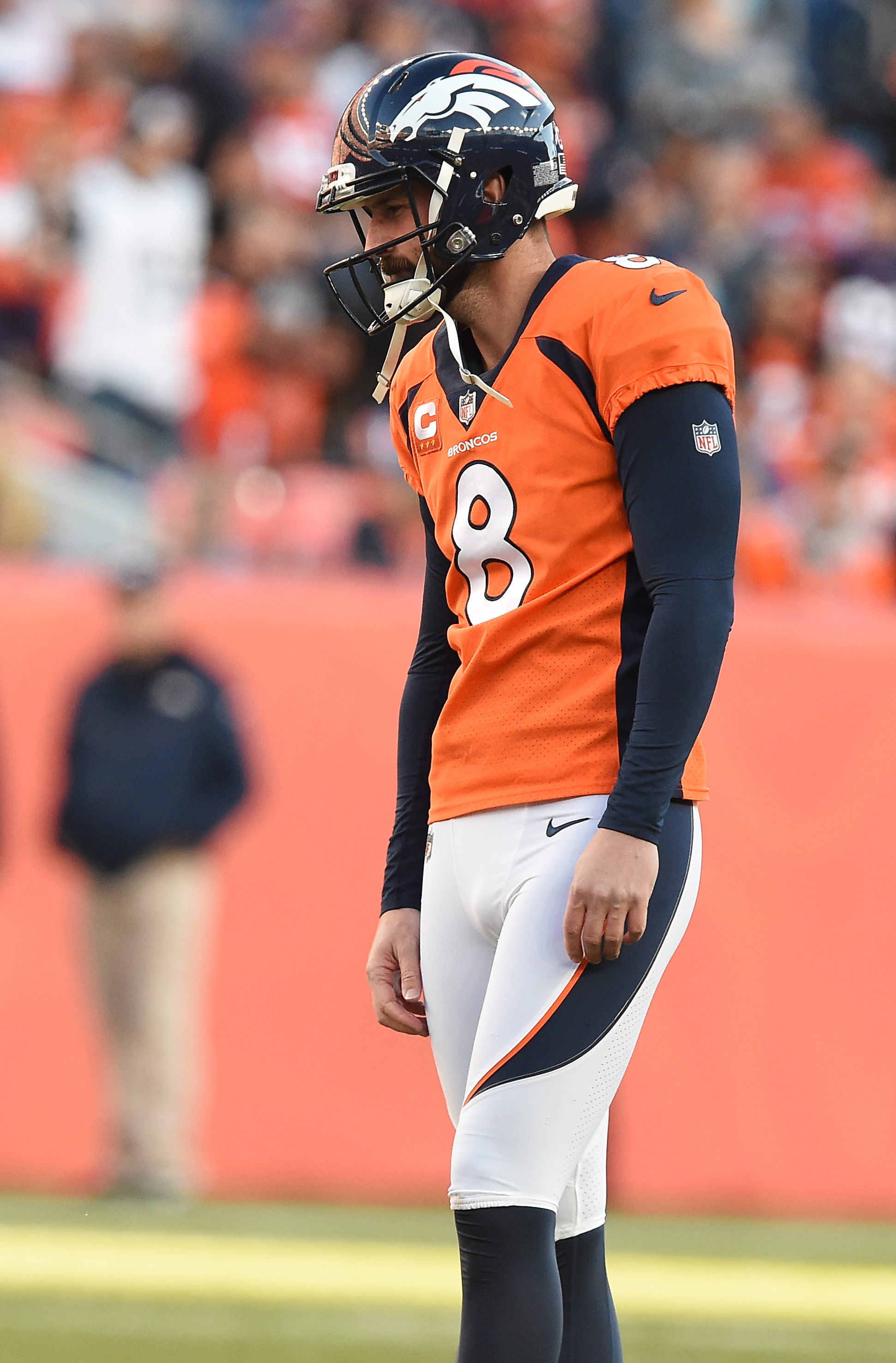 Broncos kicker Brandon McManus looks dejected and has no-one to hug after missing a field goal in the second quarter of a game at Mile High Field on Sunday, Dec. 19, 2021. The Broncos lost the game 15-10. (Photo by Jerilee Bennett, The Gazette) (Jerilee Bennett)