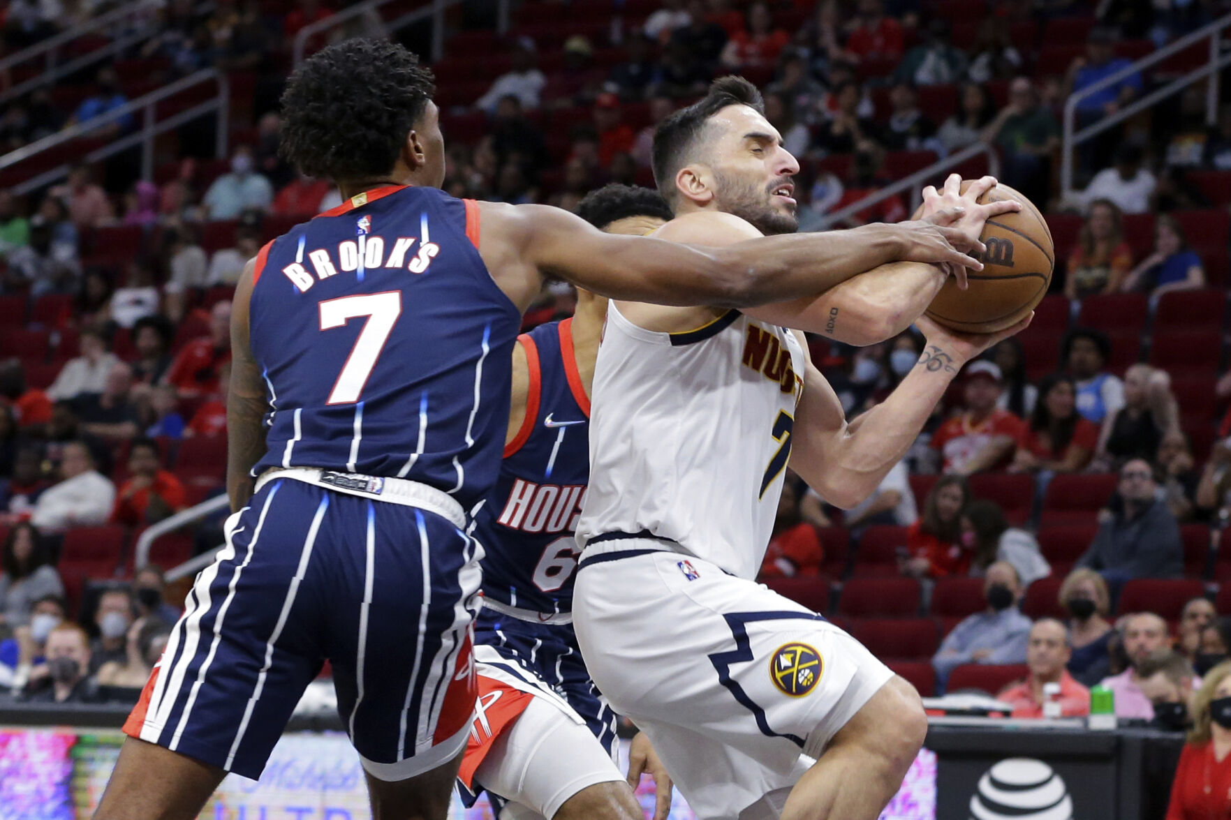 Facundo Campazzo fuels Denver Nuggets’ decisive second-quarter run in win over Houston Rockets