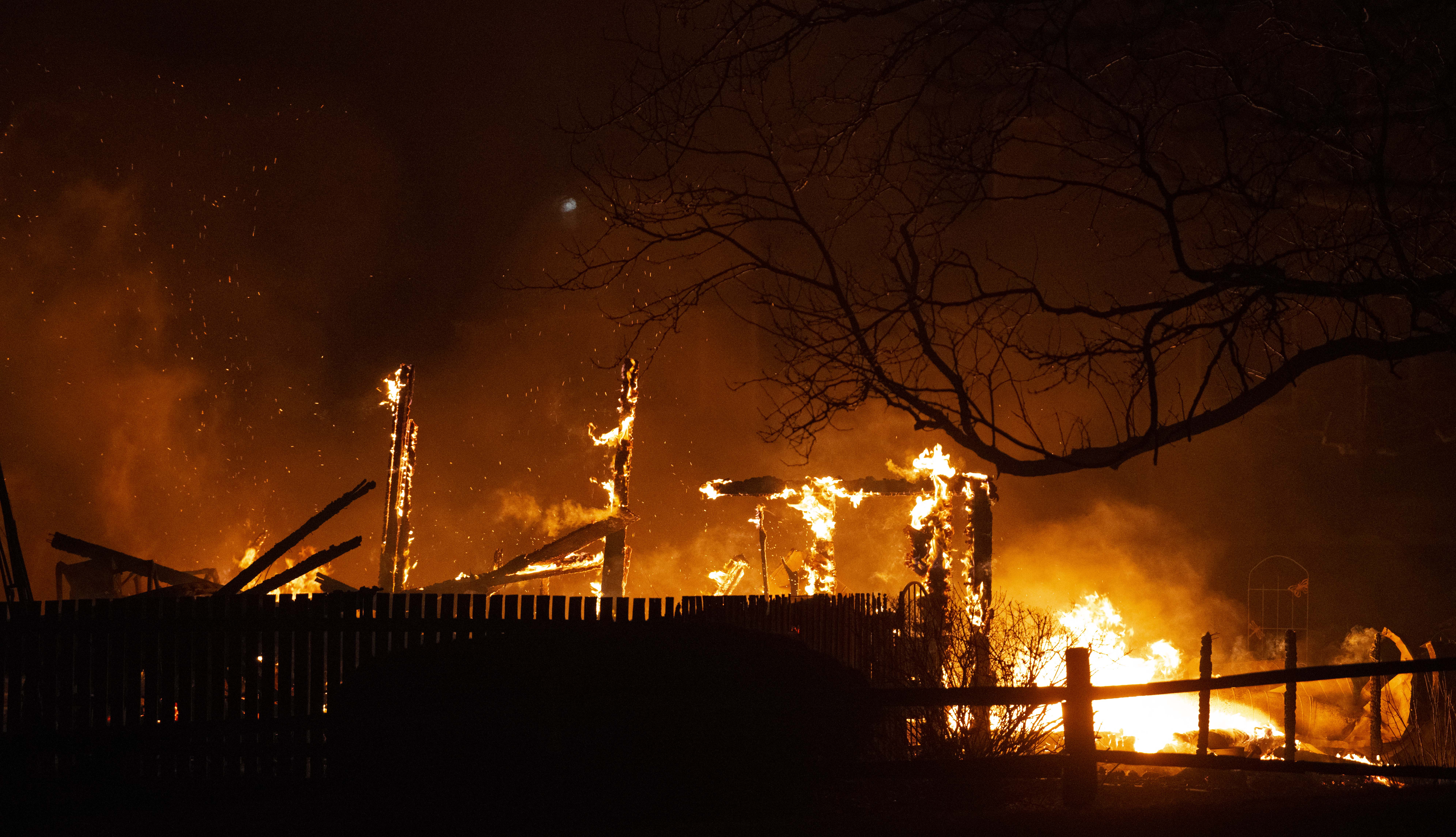 No official Red Flag on day Marshall fire broke out — but lots of warnings