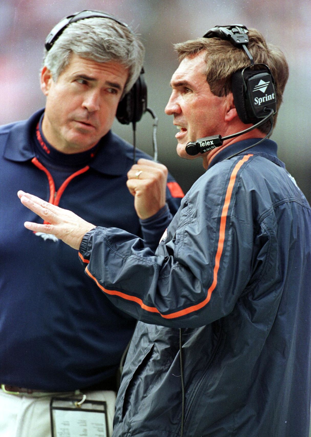Woody Paige: Passing of Greg Robinson gives Broncos another fallen hero