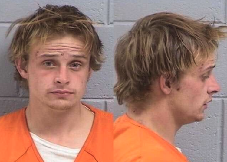Colorado fugitive accused of shooting officer in New Mexico