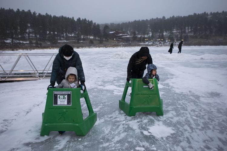 01xx22-news-EvergreenLakeIceRink01.JPG