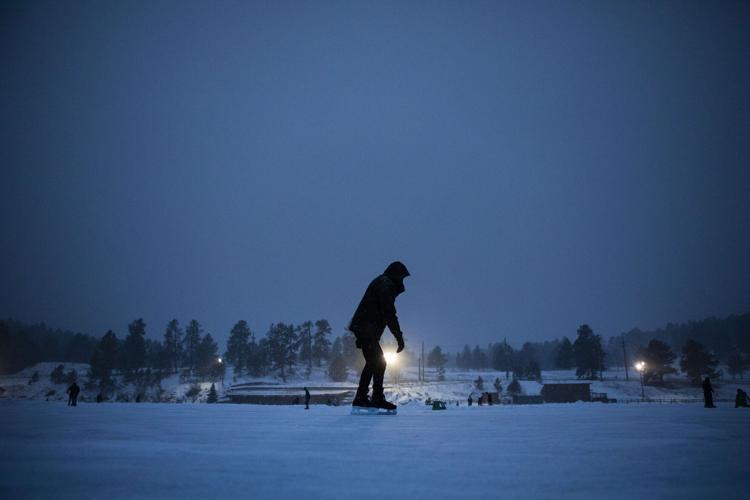 01xx22-news-EvergreenLakeIceRink09.JPG