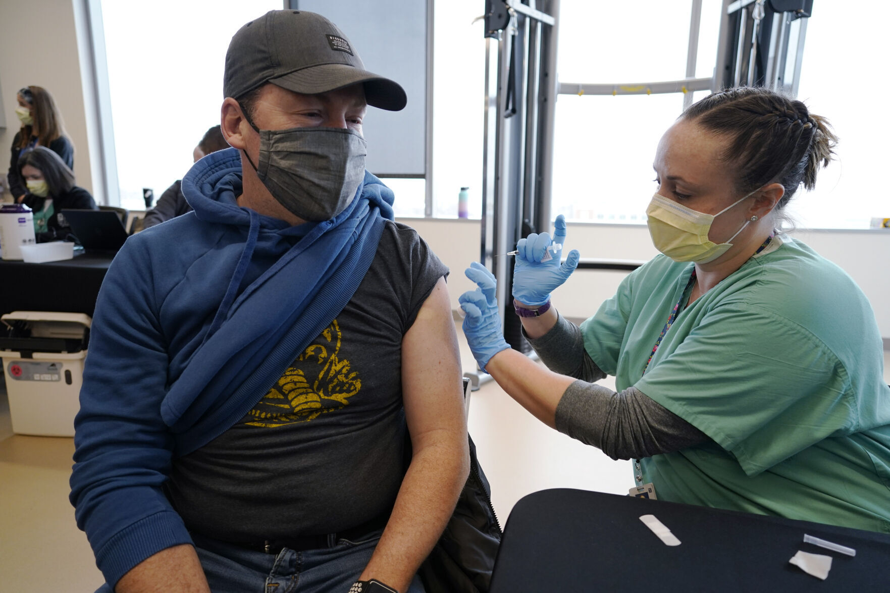 Denver International Airport to host COVID-19 vaccine booster clinic