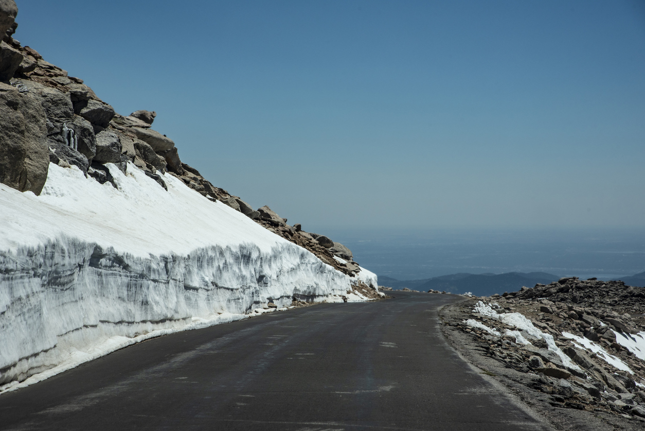 Mount Blue Sky Scenic Byway. Photo Credit: Betty4240 (iStock). (Betty4240)