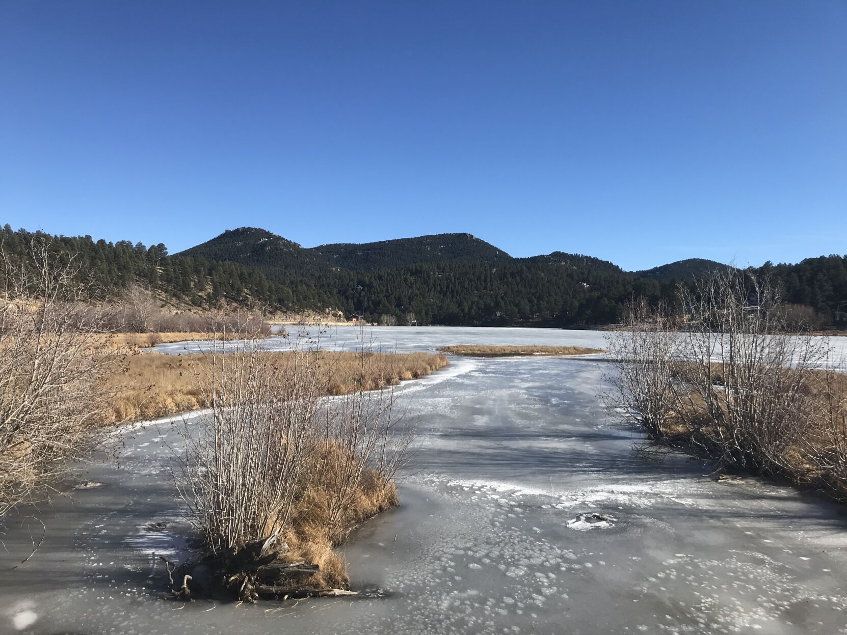 Happy Trails: In mountains west of Denver, lake worthy of stroll