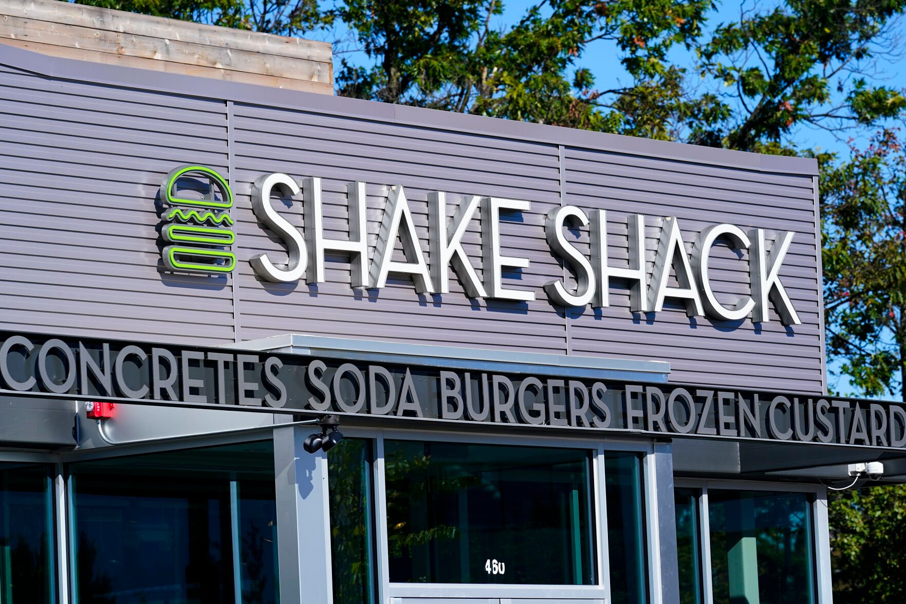 Shake Shack to become the latest big-name burger chain to expand to Colorado Springs