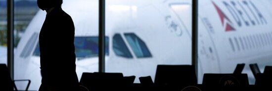 Pilots sue CDC to stop mask mandate