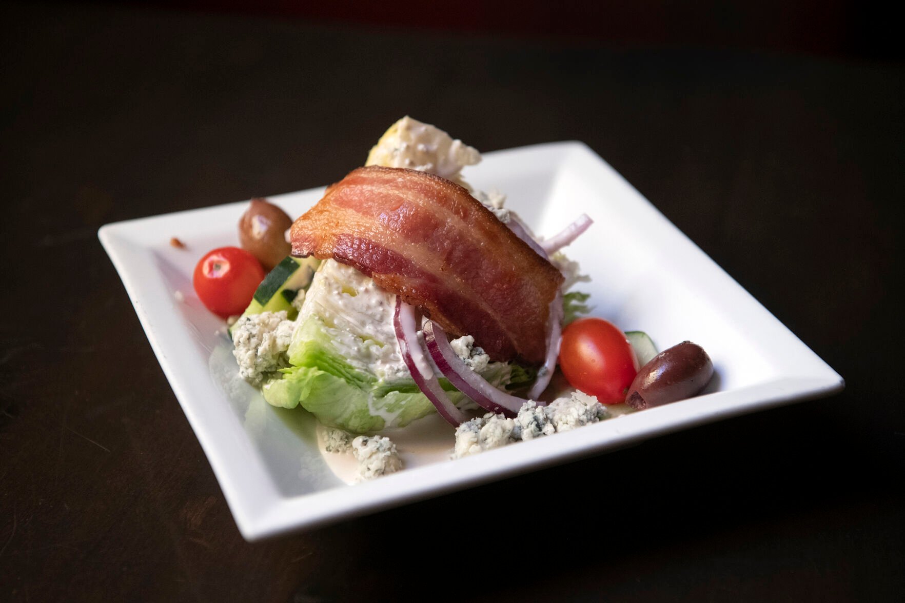 Dining review: Scileppi’s draws crowds — and for good reason