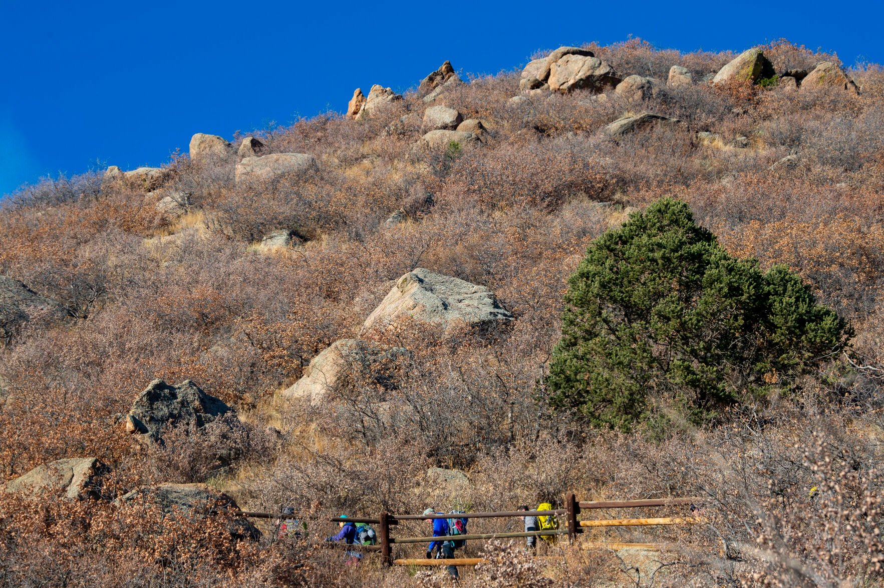 Missing hiker found near summit of Pikes Peak
