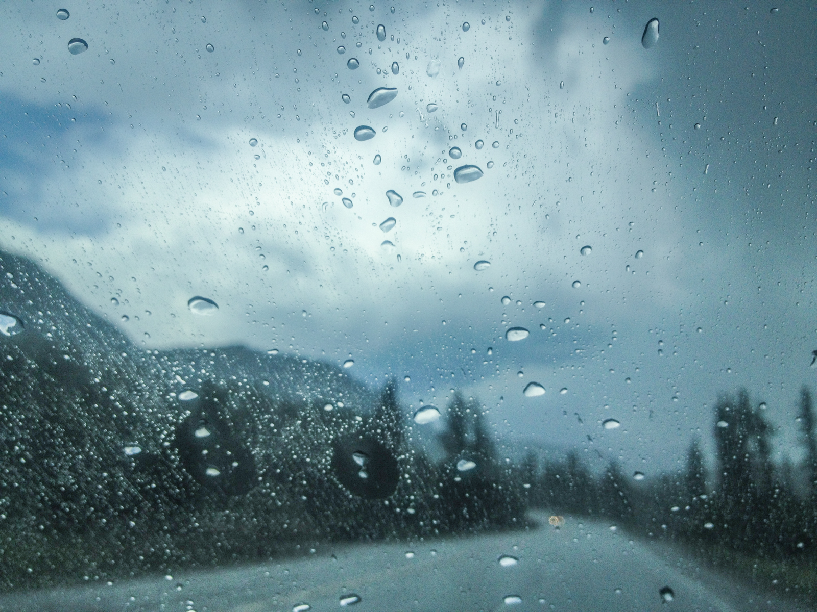 Summer thunderstorms popping up again this weekend in Colorado