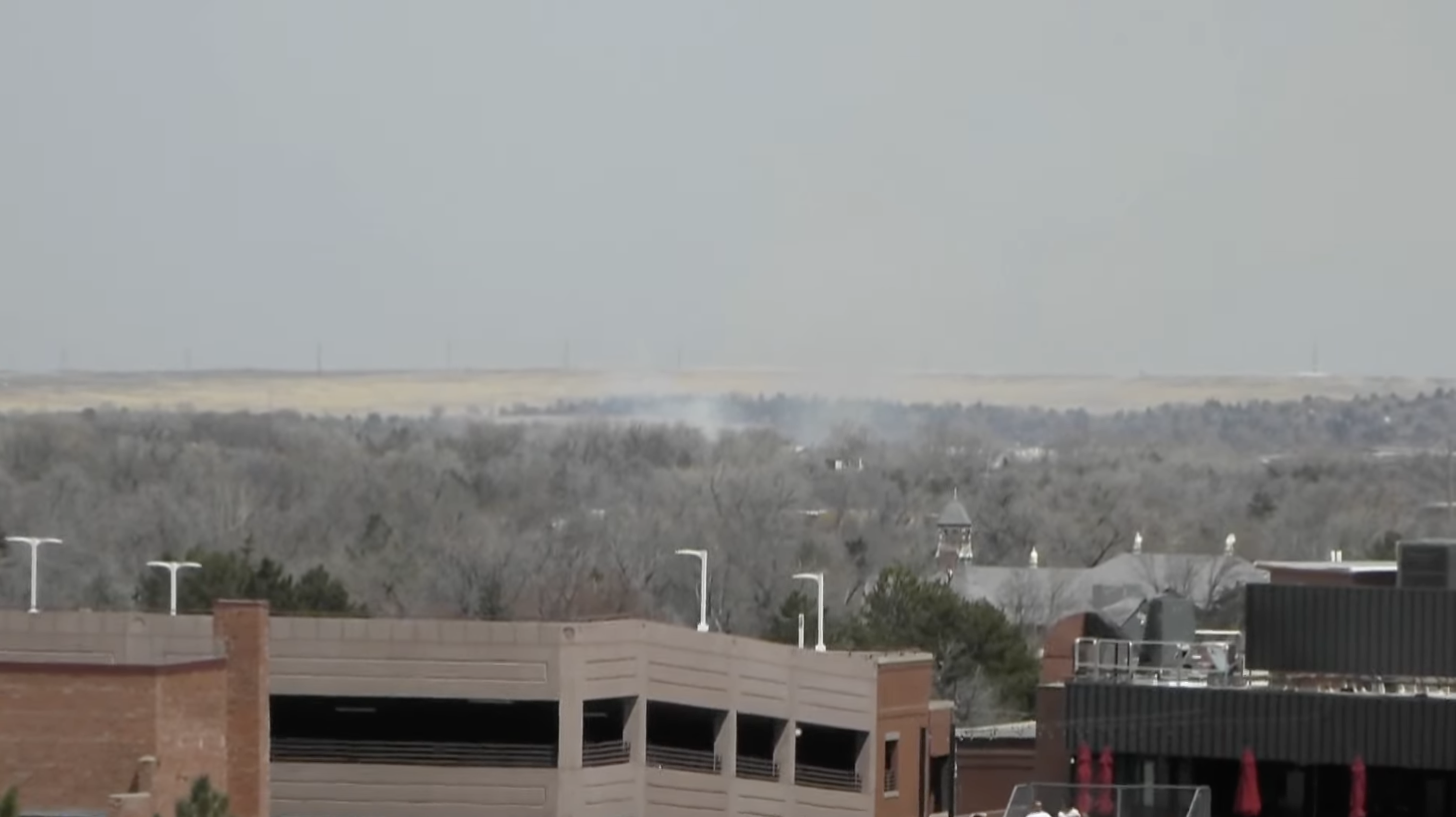 Boulder County woman faces charges in connection with grass fire