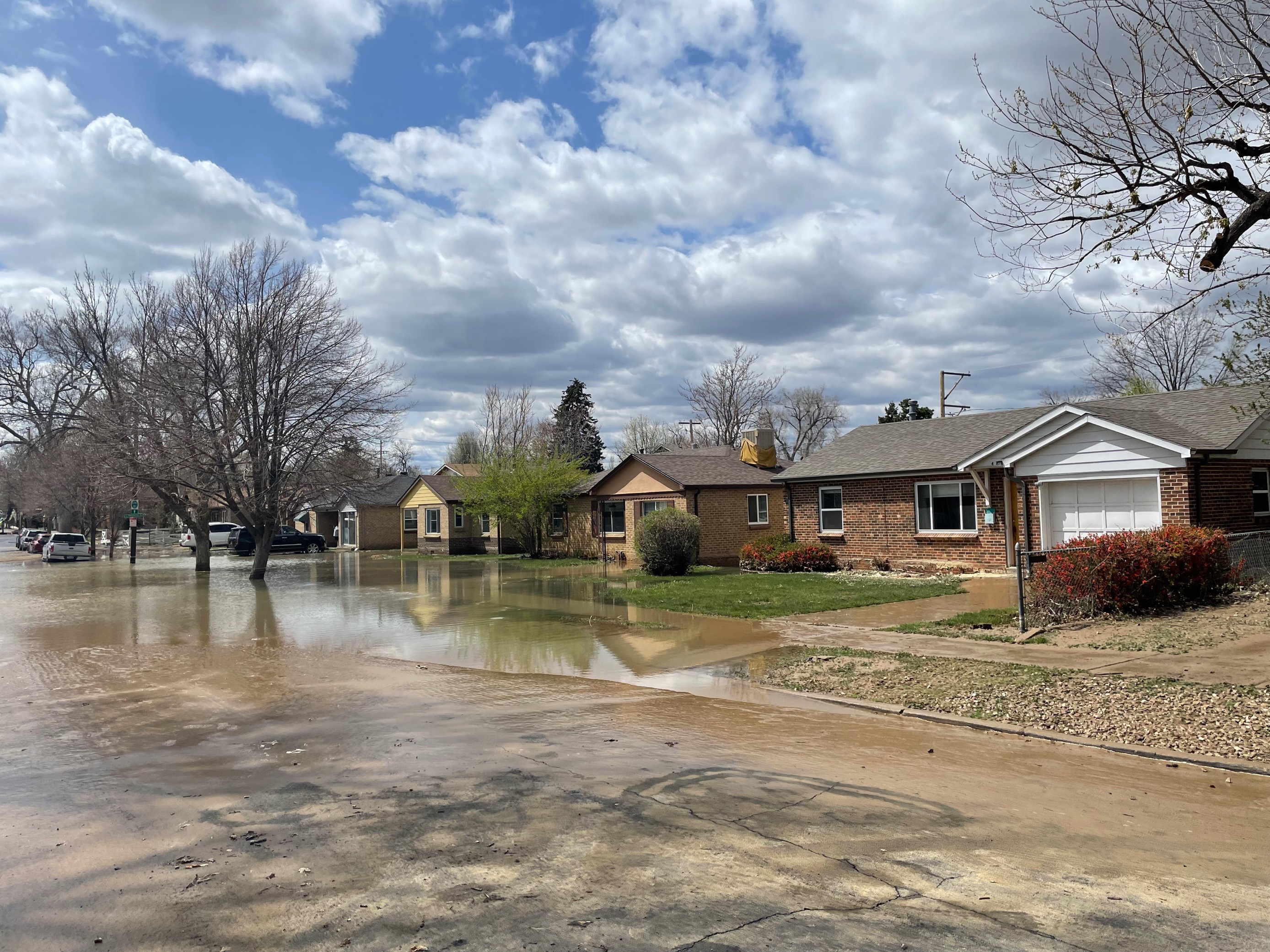 Large water main break reported in northwest Denver, cars nearly submerged