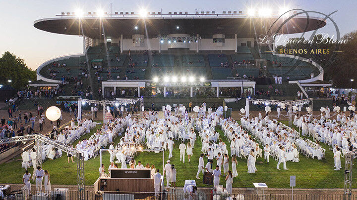 A previous Le Dîner en Blanc in Buenos Aires. (Courtesy of Le Dîner en Blanc Denver)