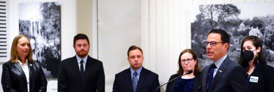 Pennsylvania Democratic gubernatorial hopeful Shapiro touts centrist profile