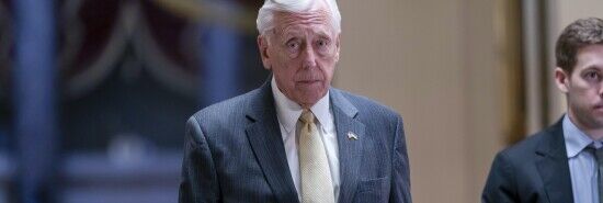 Hoyer likens potential Roe reversal to Dred Scott slavery case
