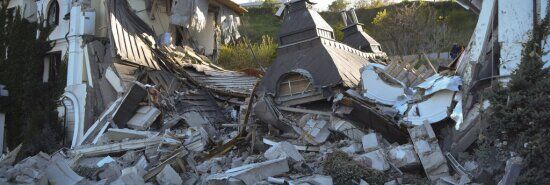 Russia fires hypersonic missiles at ‘tourist infrastructure’ in Ukraine, officials say