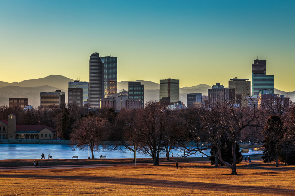 Weather: Temperatures in Denver reach 100 for first time this year; ties two records