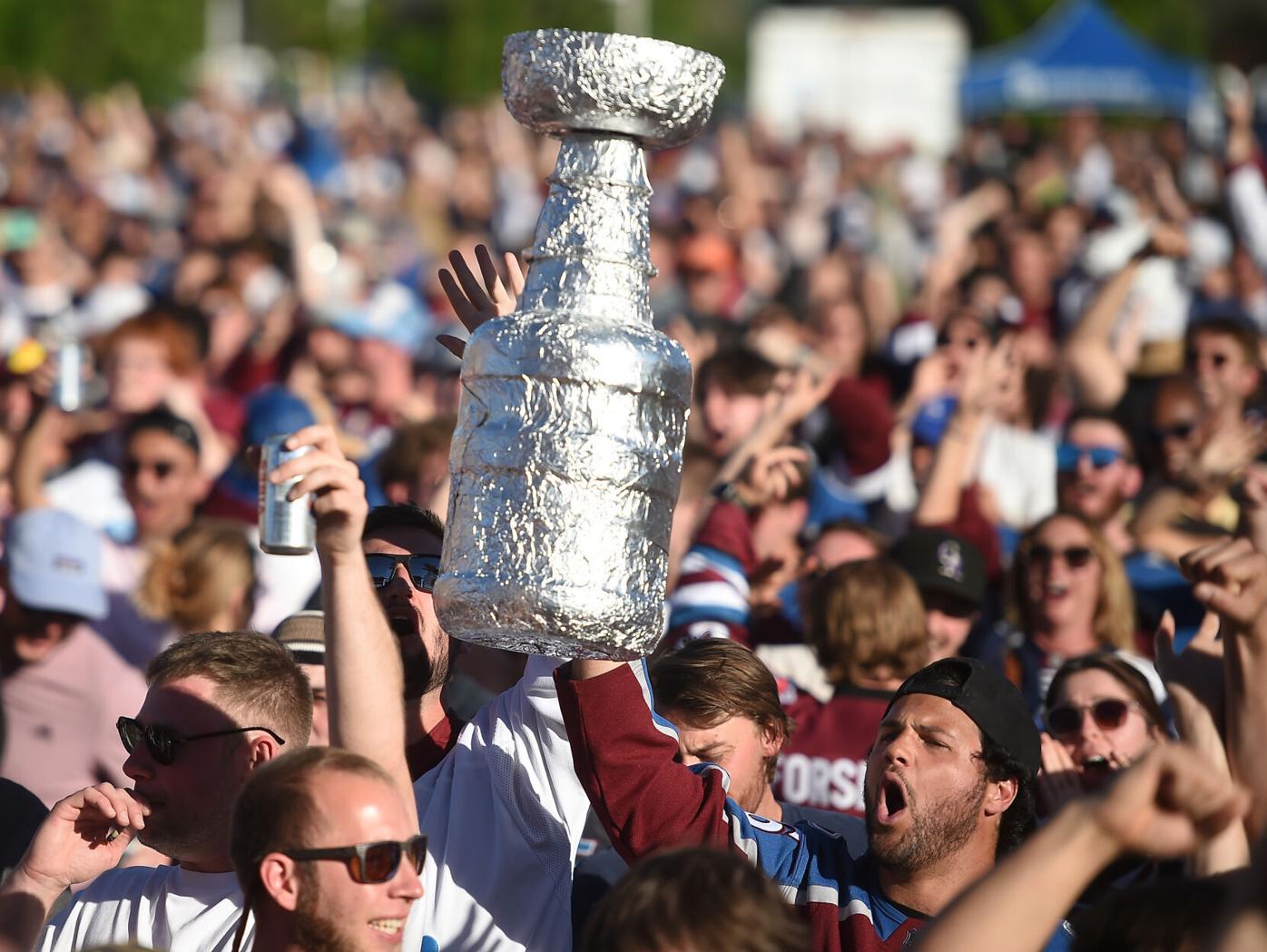 Avs draw biggest crowd to downtown Denver since 2019