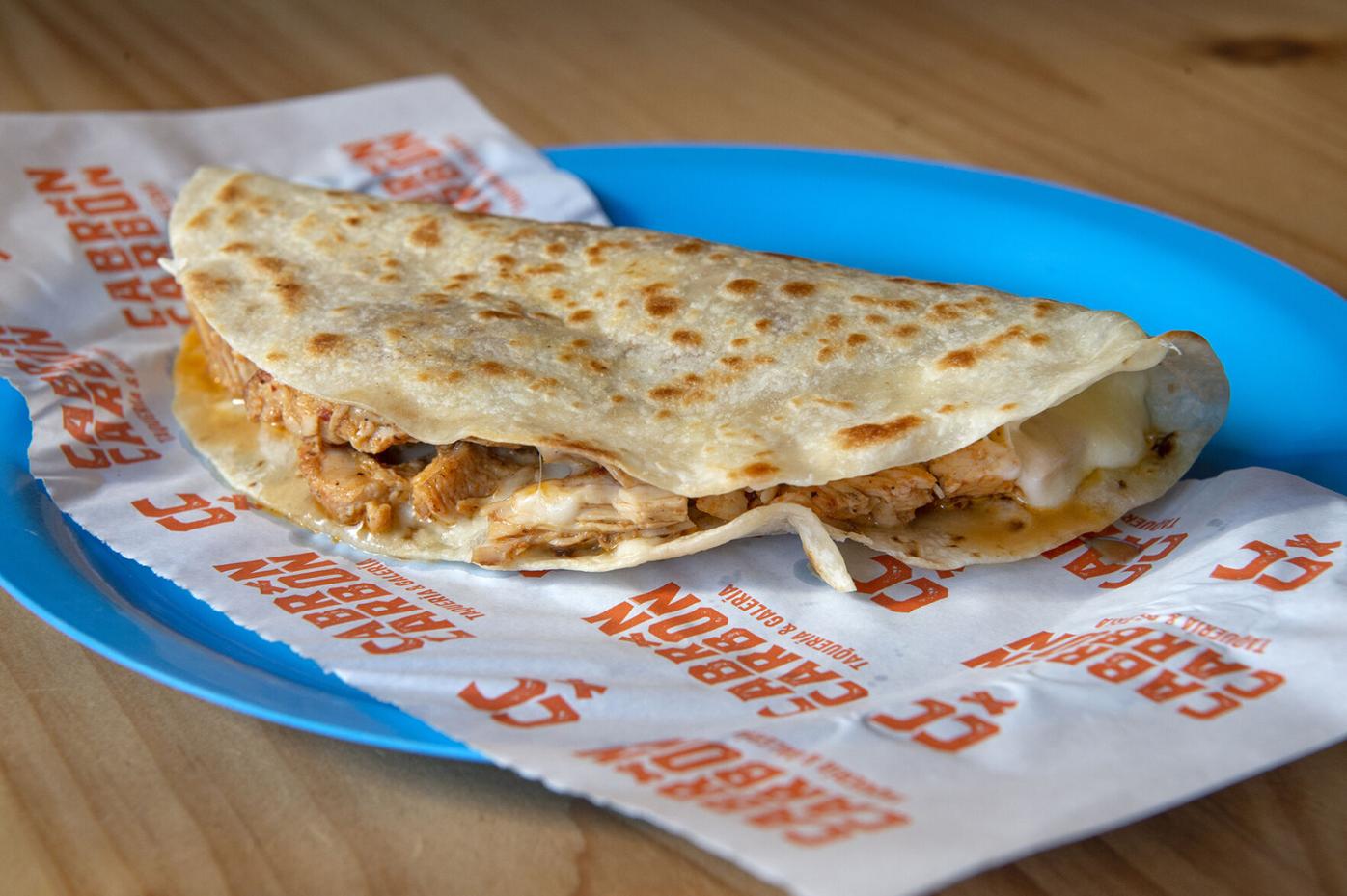 CABRÓN CARBÓN Taquería