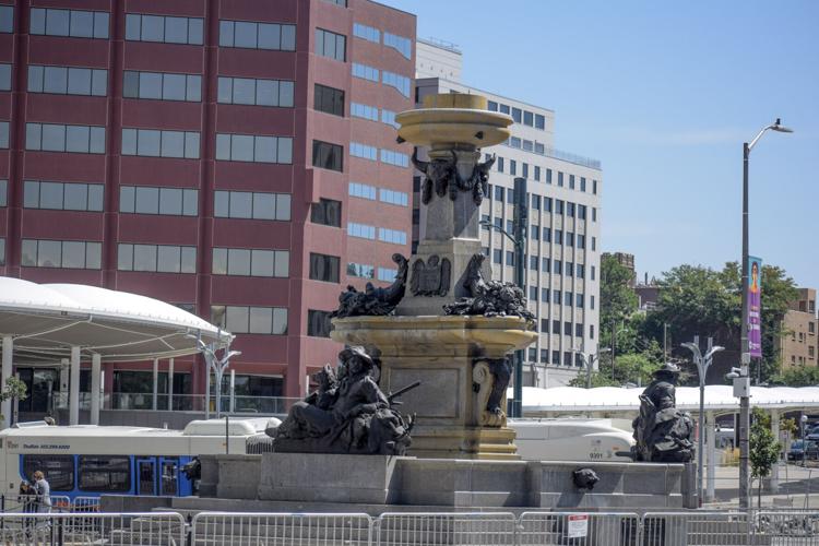 KCStatue1.jfif