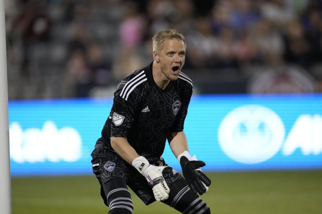 Colorado Rapids concede in final seconds, settle for draw with Houston Dynamo