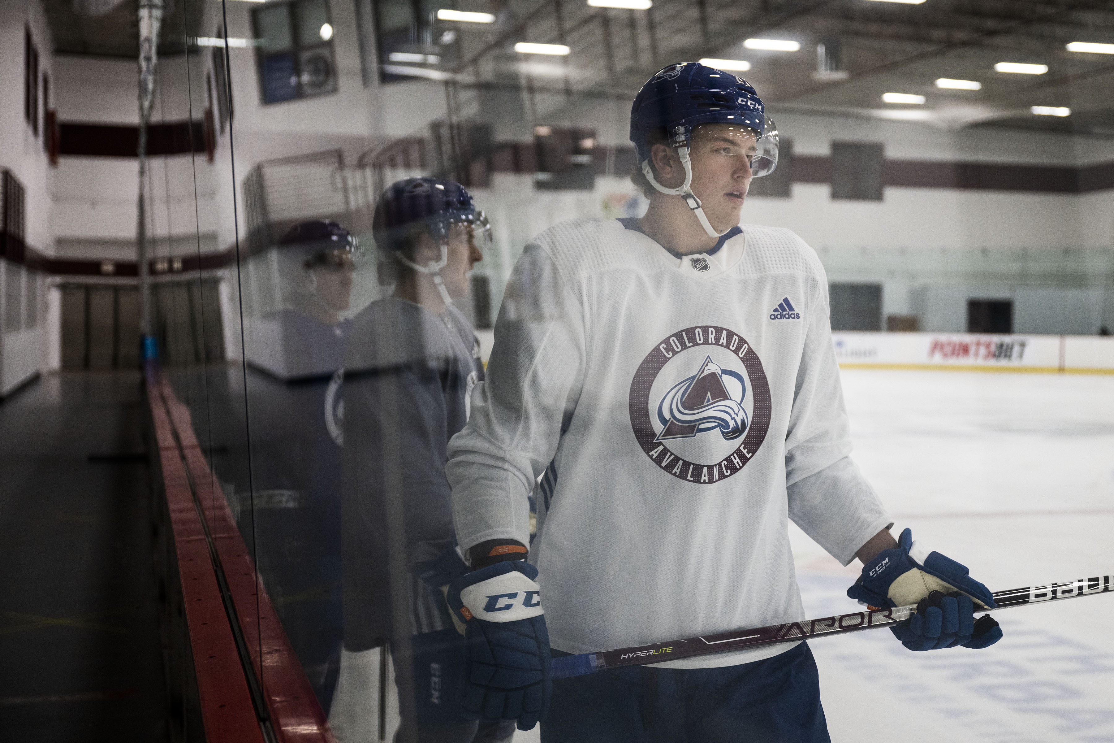 Colorado Avalanche rookie wing Oskar Olausson (27) looks on during drills at a rookie practice on Thursday, Sept. 15, 2022, at the Family Sports Center ice rinks in Centennial, Colo. (Timothy Hurst/The Denver Gazette) (Timothy Hurst)