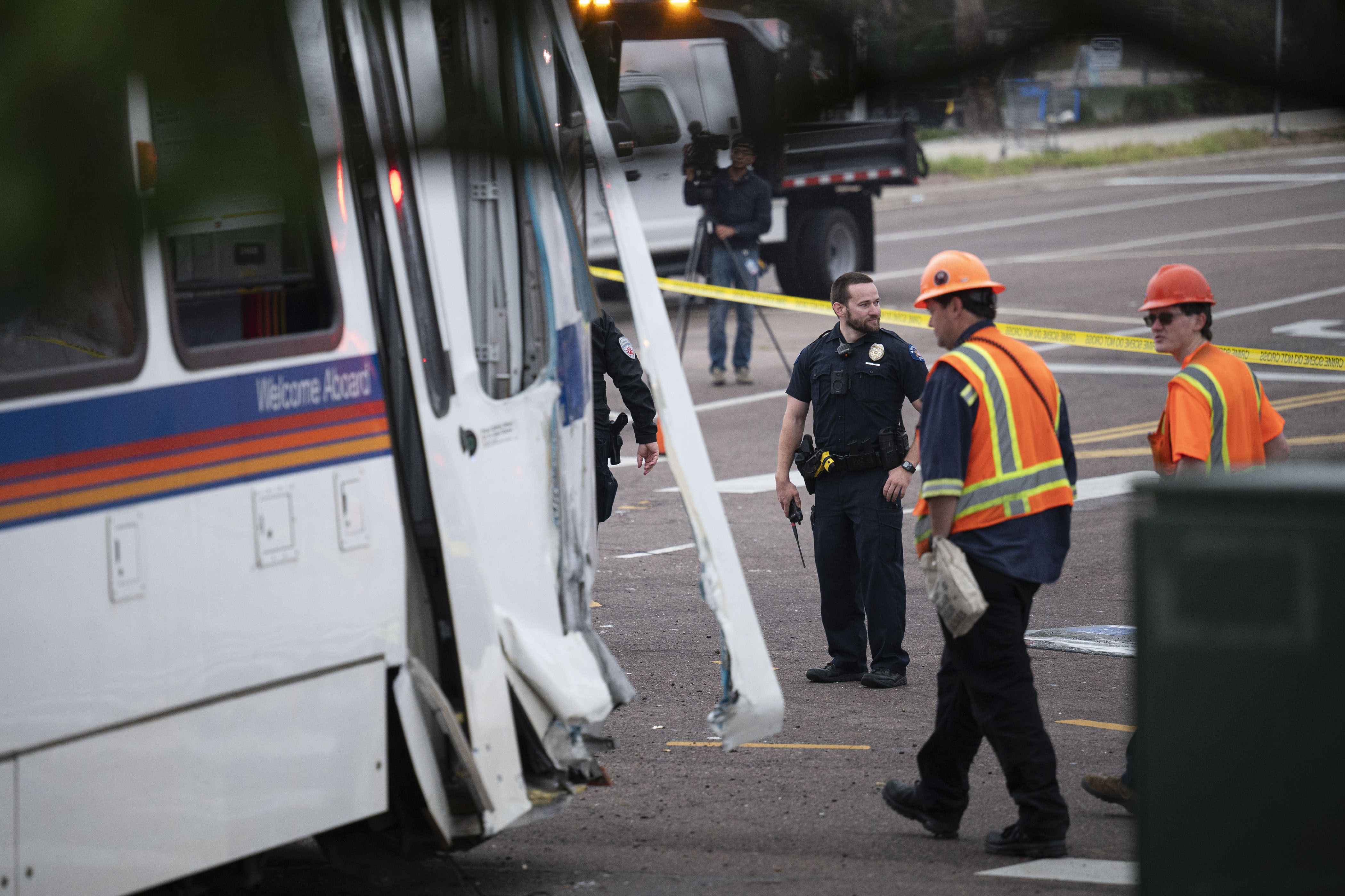Crews work the scene where a RTD light-rail train derailed at the intersection of East Exposition Avenue and South Sable Boulevard on Wednesday, Sept. 21, in Aurora, Colo.(TIMOTHY HURST/THE DENVER GAZETTE) (TimHursttim.hurst@gazette.comhttps://secure.gravatar.com/avatar/aca82bd62b4ee425c598527cd6faa1b1?d=mm&r=g)