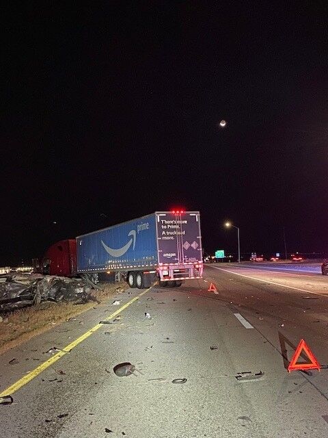 2 killed in crash on I-70