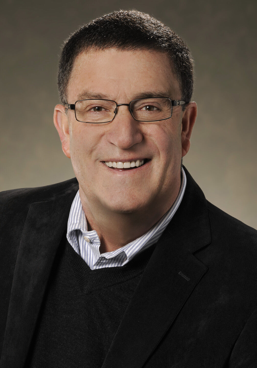 Knowing little, yet knowing everything | SONDERMANN