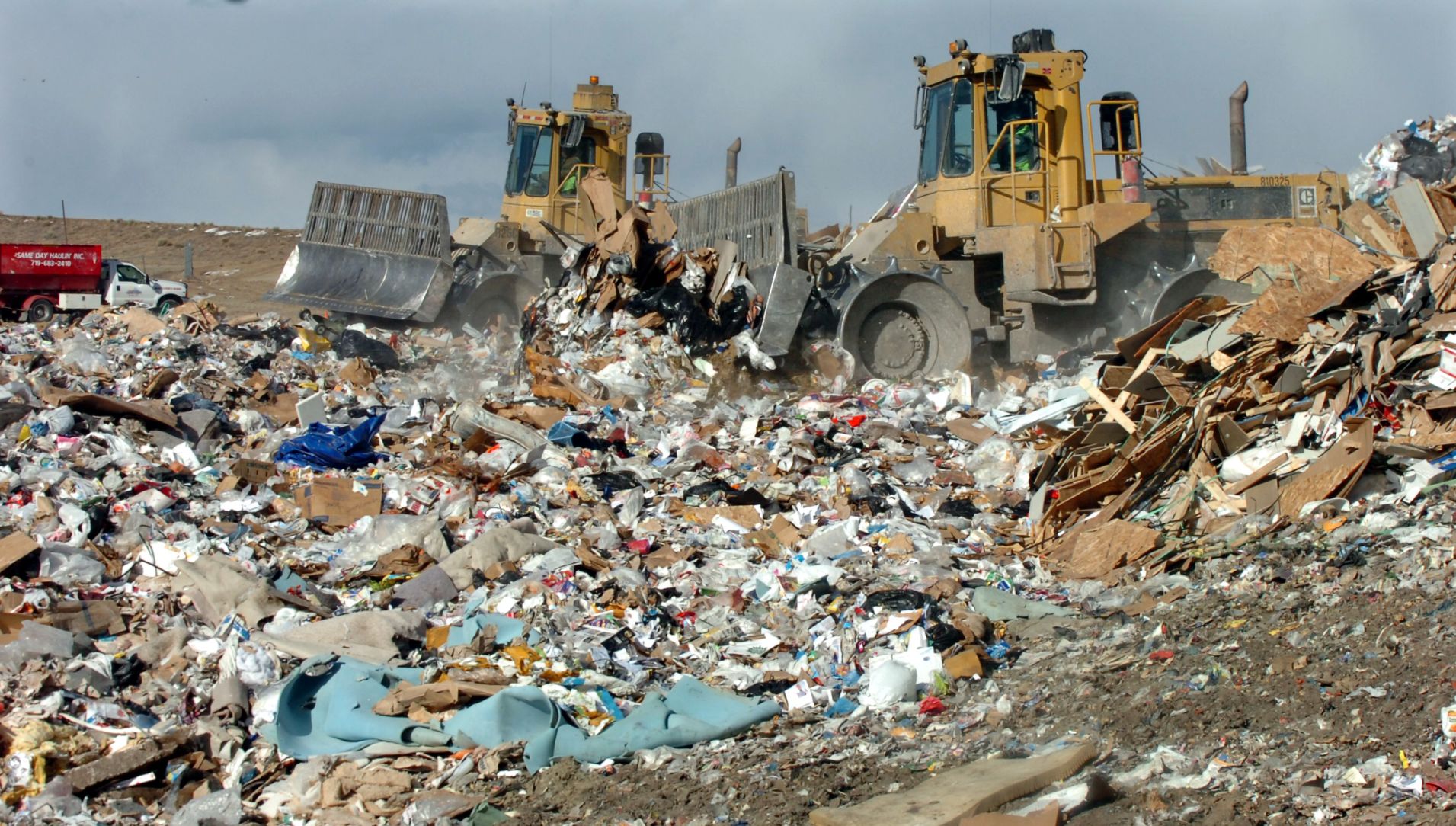 Denver’s aging trash collection trucks, lack of drivers could doom new ‘pay-as-you-throw’ program