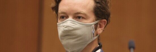 Jury deadlocked on all three counts in Danny Masterson rape trial