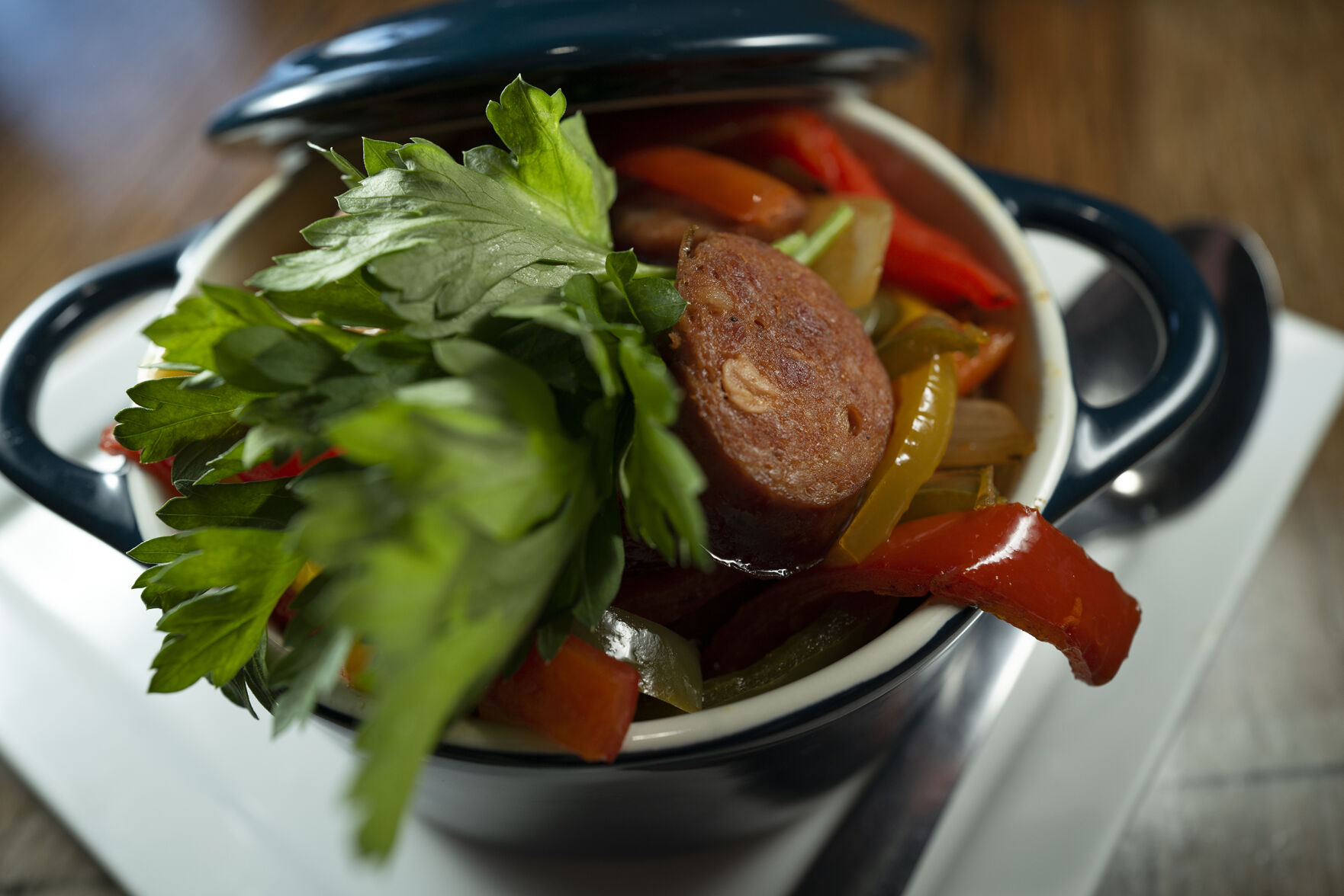 Summa Restaurant (Located at: 817 West Colorado Ave.) “Sausage and Peppers D’Oven” Tuesday December 6, 2022. Photo by Jeff Kearney. (Jeff Kearney)