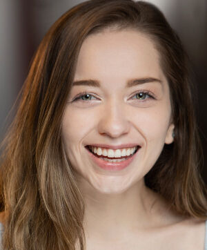 Stephanie Saltiis (Marco Robinson)