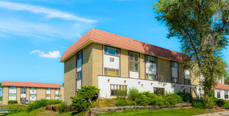 The Teller House Holding Co. LLC sold the Country Club Ridge Apartments, 1070 Teller St., Lakewood for $7.1 million, according to Pinnacle Real Estate Advisors and Jefferson County Assessor records. (COURTESY OF PINNACLE REAL ESTATE ADVISORS)