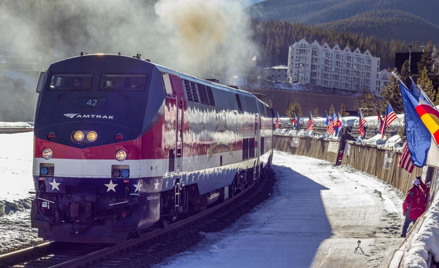 Train returns as alternative way from Denver to ski slopes