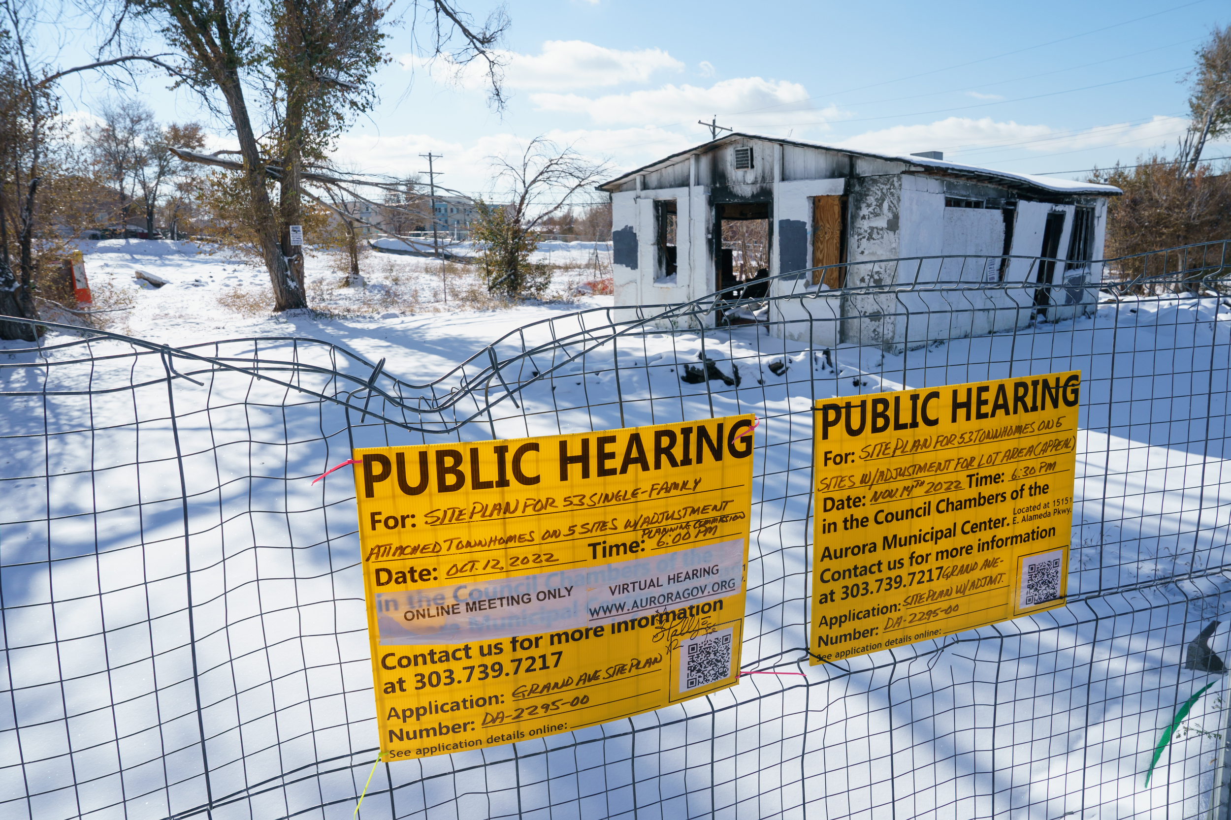 A building on one of the vacated development lots recently burned. Lots to be developed near Boston Elementary School in Aurora, Colorado, on Friday, Nov. 18, 2022. (PHOTO: Steve Peterson) (STEVE PETERSON/SPECIAL TO THE DENVER GAZETTE)