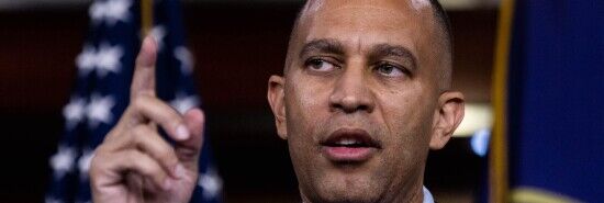 Jeffries says McCarthy endangering Capitol Police by sharing Jan. 6 footage with Tucker Carlson