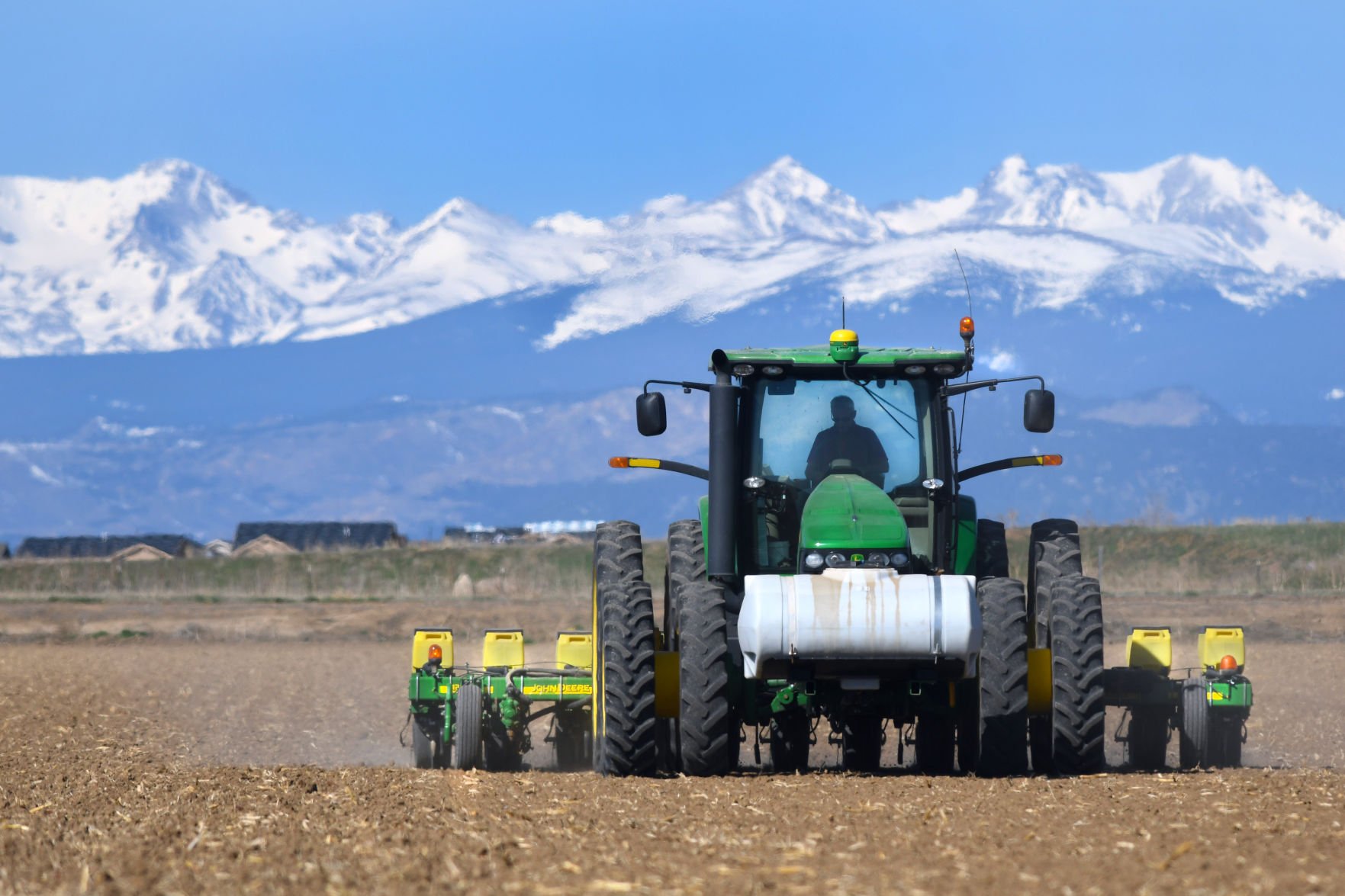 Colorado House OKs right to repair agricultural equipment