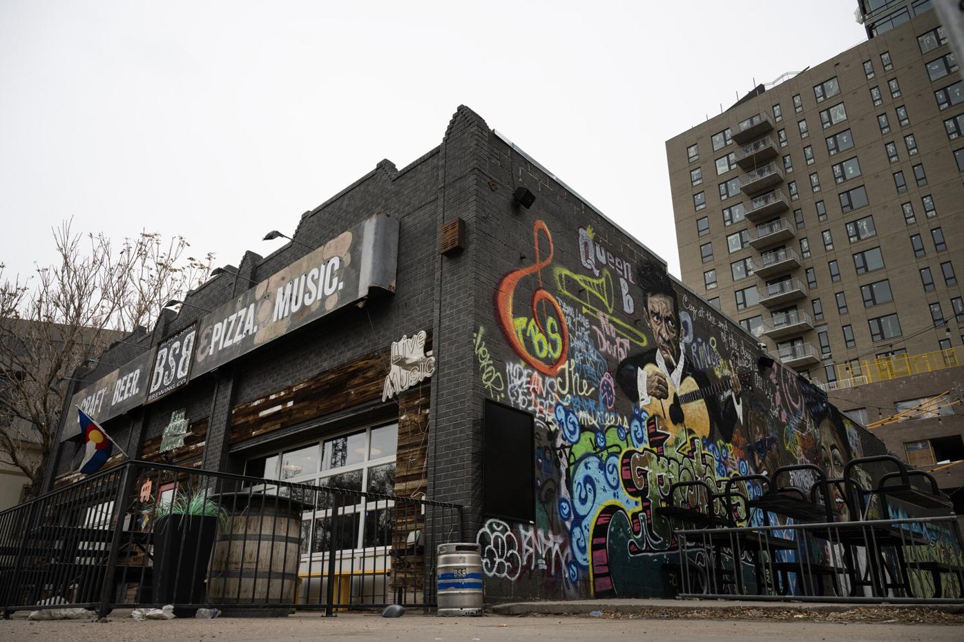 030223-dg-news-BlackShirtBrewingMug01.JPG