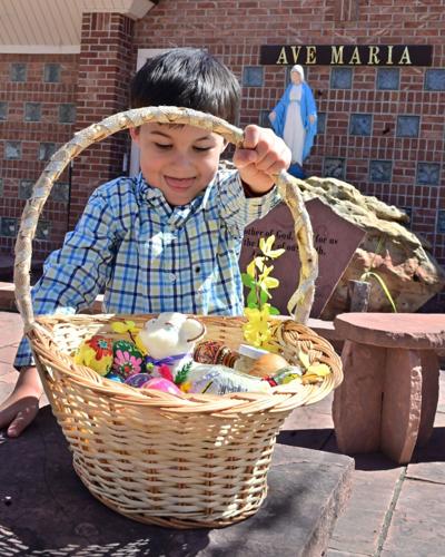 040923-life-Easter 01.JPG