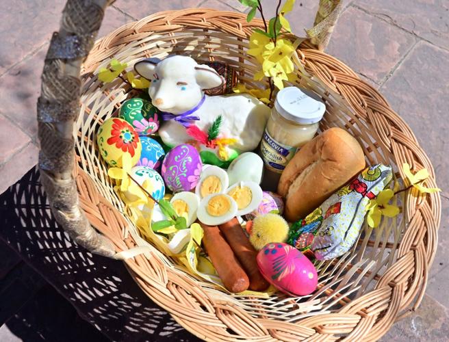 040923-life-Easter 02.JPG